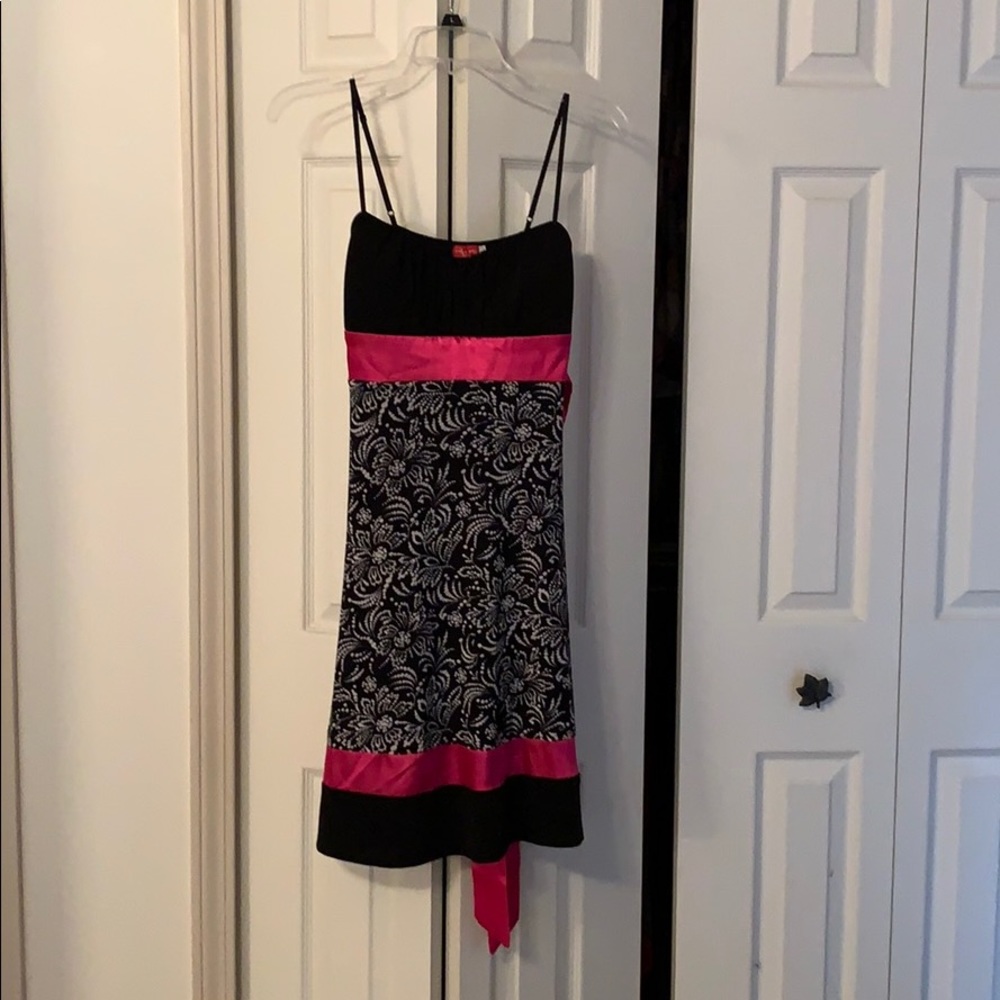 Women’s dress